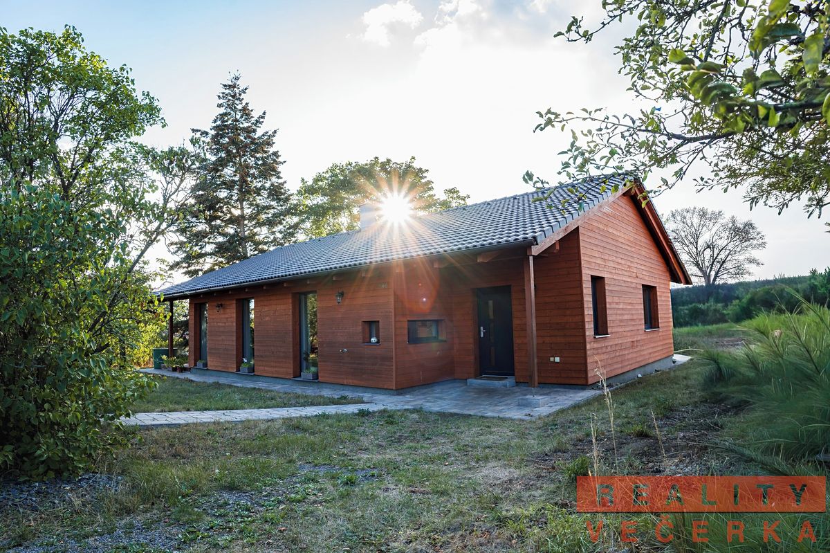 Prodej rodinného domu 119 m², pozemek 1180 m²
