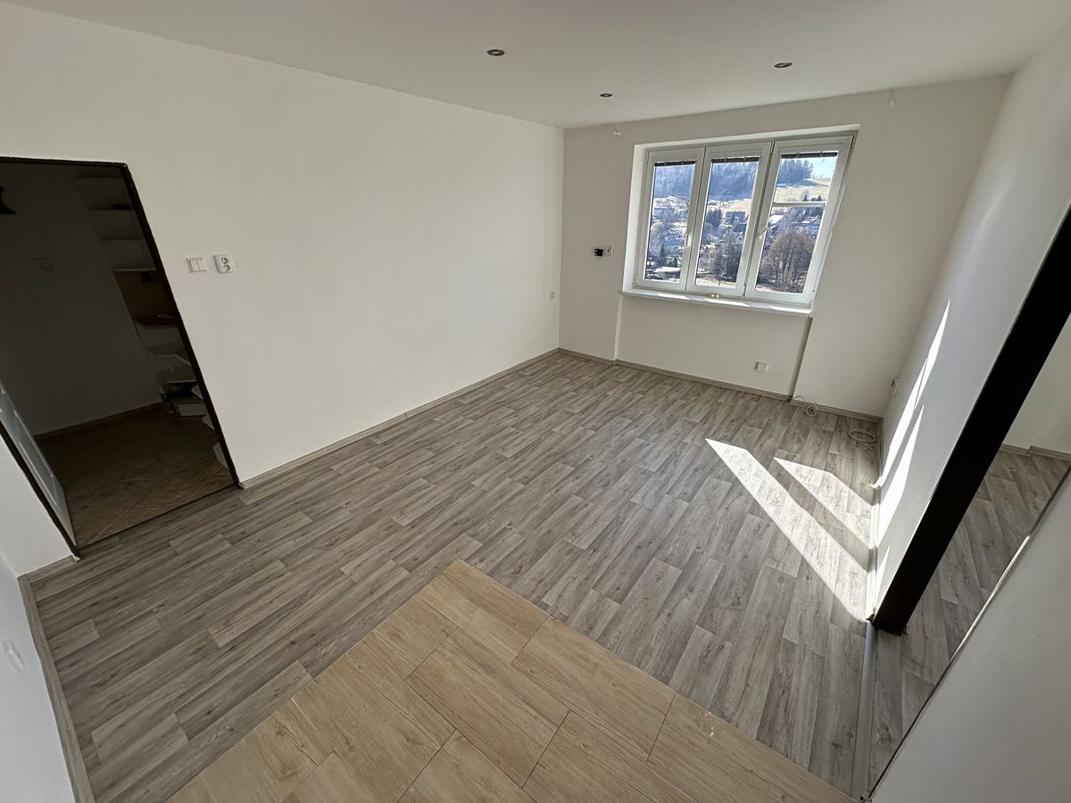 Pronájem bytu 2+1 56 m² – fotografie 5