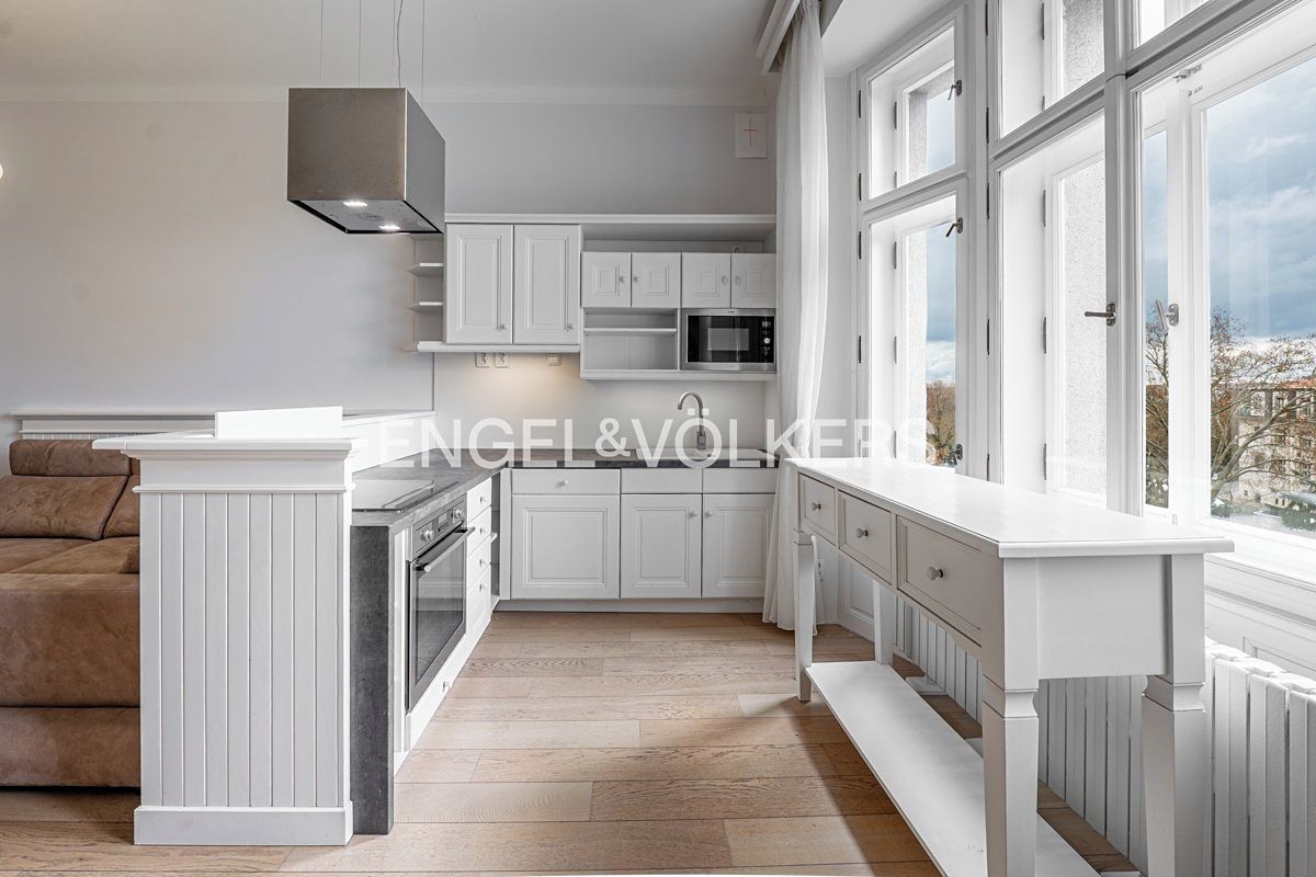 Pronájem bytu 4+kk 115 m² – fotografie 2
