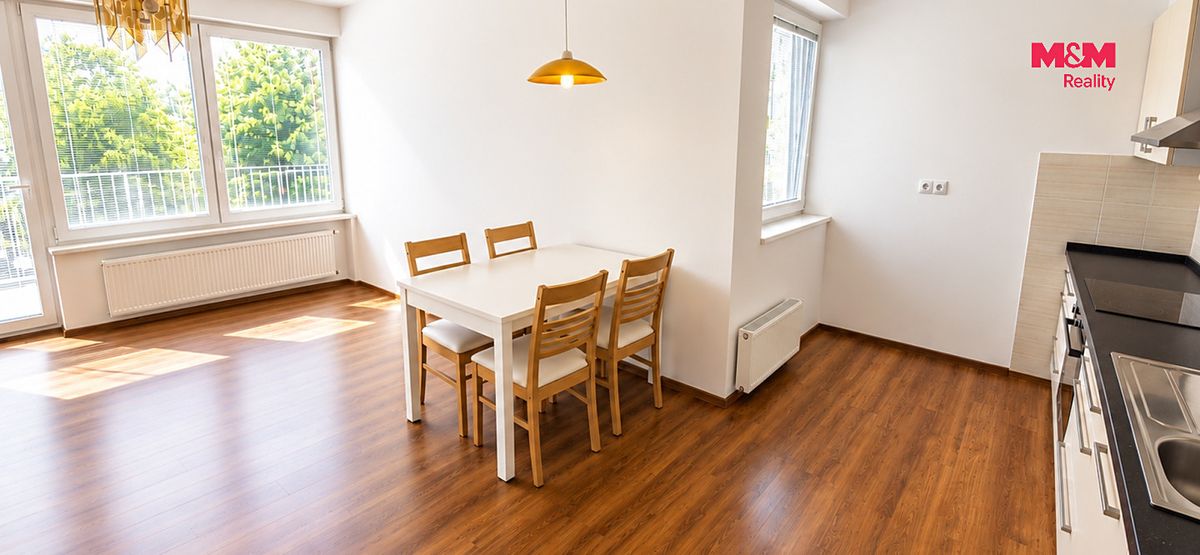 Pronájem bytu 2+kk 57 m² – fotografie 3