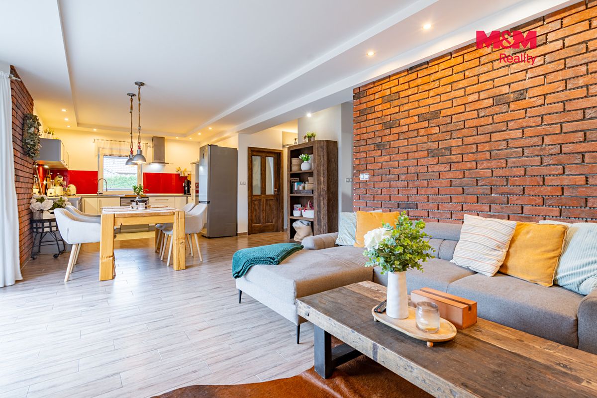 Prodej rodinného domu 125 m², pozemek 415 m² – fotografie 4