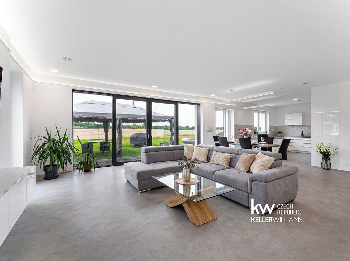 Prodej rodinného domu 212 m², pozemek 1982 m² – fotografie 4