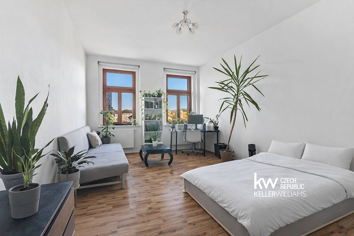 Prodej bytu 2+1 72 m², Praha – fotka 1 z 3