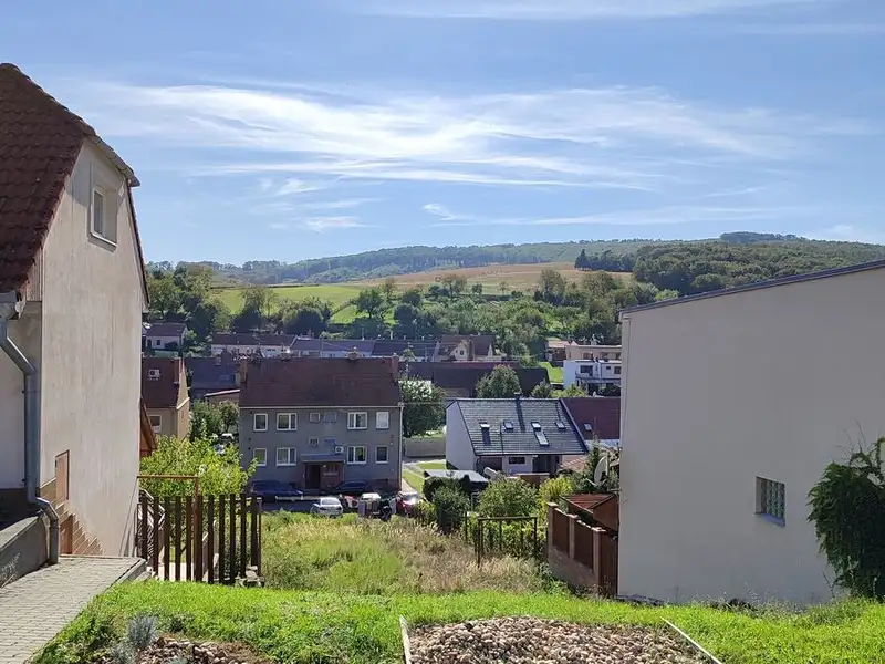 Prodej stavebního pozemku 536 m², Boleradice – náhled fotky 1