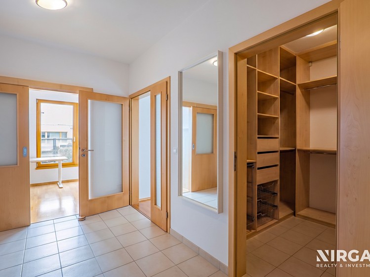 Prodej bytu 5+kk, 141 m² (23 z 33)