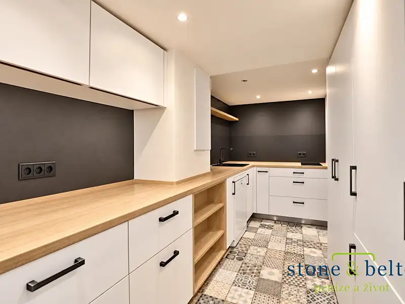 Prodej bytu 2+1 58 m², Praha – náhled fotky 2