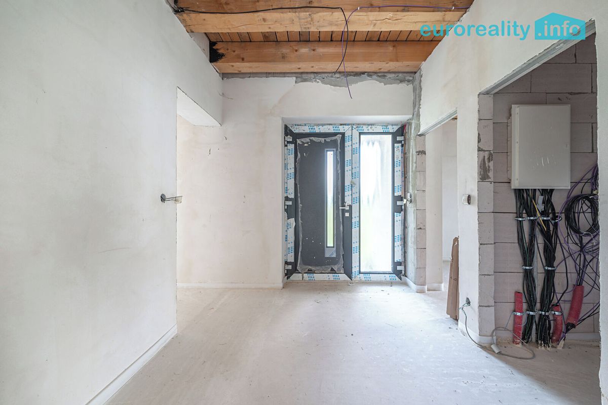 Prodej rodinného domu 155 m², pozemek 1055 m² – fotografie 5