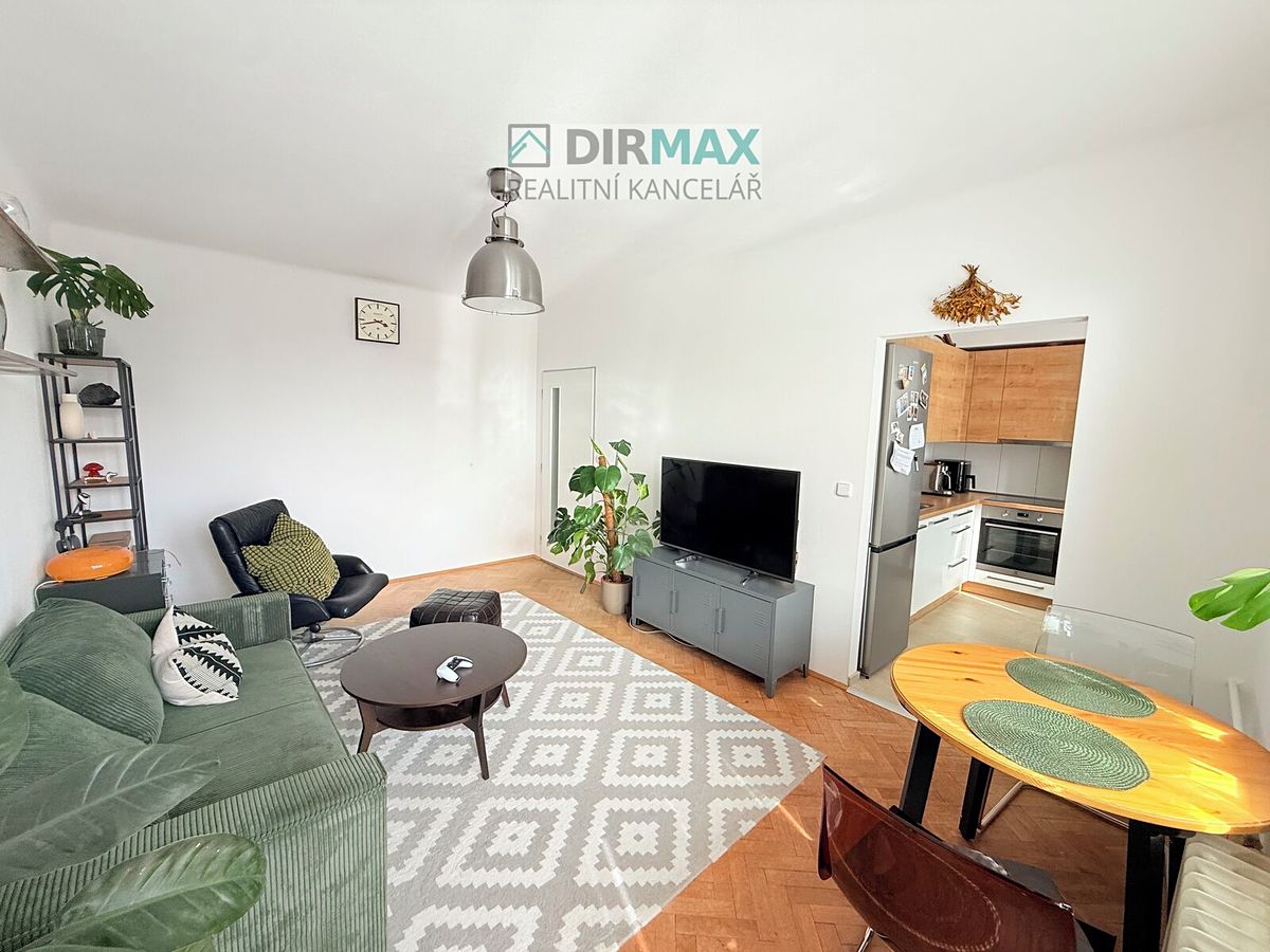 Pronájem bytu 2+1 65 m² – fotografie 2