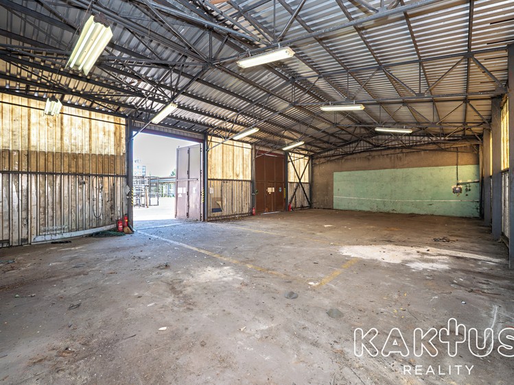 Gewerbefläche zur Miete, 1.150 m² (23 von 96)