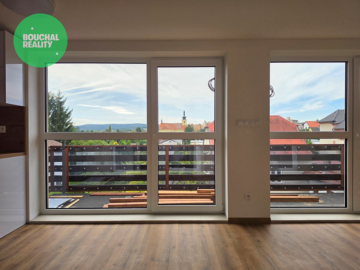 Pronájem bytu 4+kk 100 m² – fotografie 5