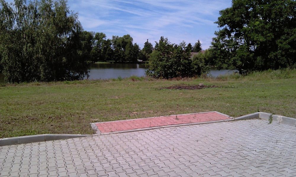 Prodej stavebního pozemku 764 m² – fotografie 2