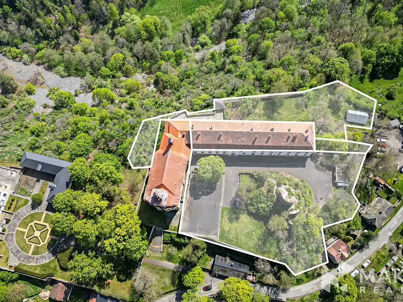 Prodej ubytovacího zařízení 2100 m², Manětín – náhled fotky 1
