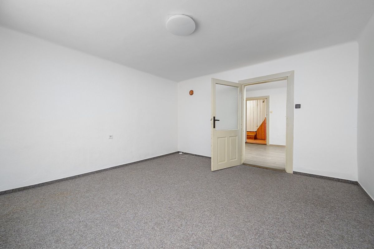 Pronájem bytu 4+1 80 m² – fotografie 4