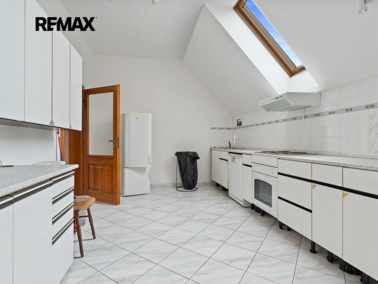 Комерційне приміщення на продаж, 1 050 м² (33 з 52)