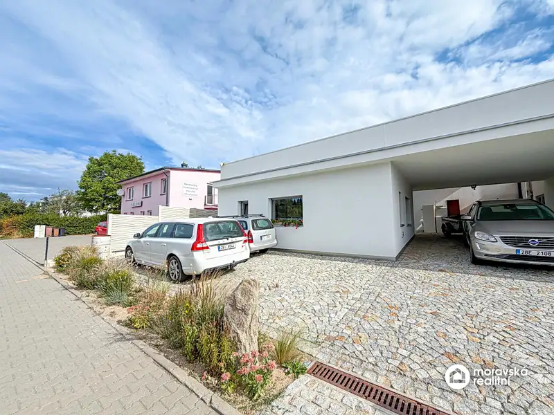 Pronájem kanceláře 43 m², Velká Bíteš – náhled fotky 1