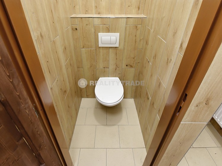 Pronájem komerčního prostoru, 71 m² (8 z 20)