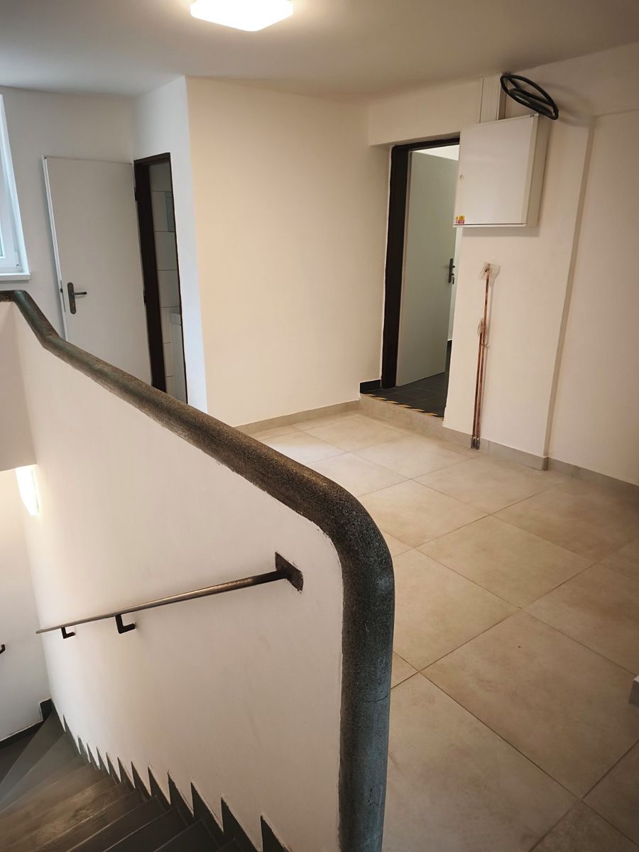 Pronájem kanceláře 249 m²