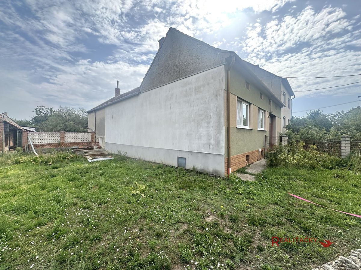 Prodej rodinného domu 130 m², pozemek 600 m² – fotografie 3