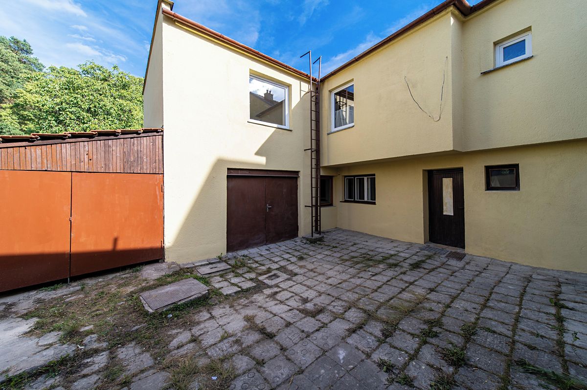 Prodej rodinného domu 221 m², pozemek 278 m² – fotografie 5