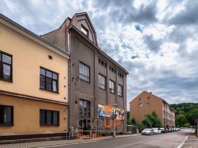 Будинок на продаж, 1 200 м² (2 з 36)