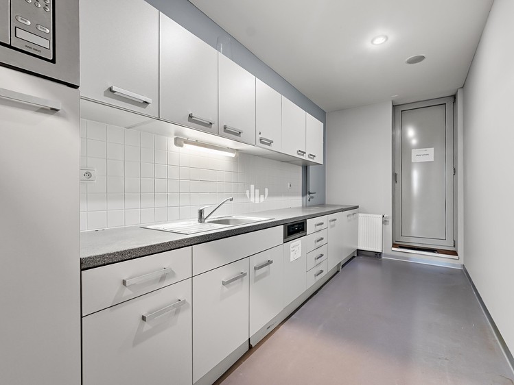 Комерційне приміщення в оренду, 600 м² (5 з 10)