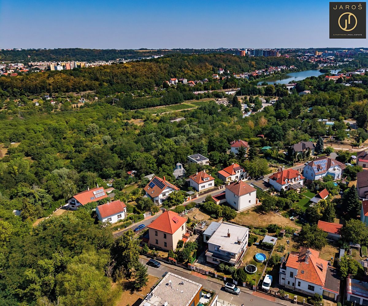 Prodej stavebního pozemku 721 m² – fotografie 5