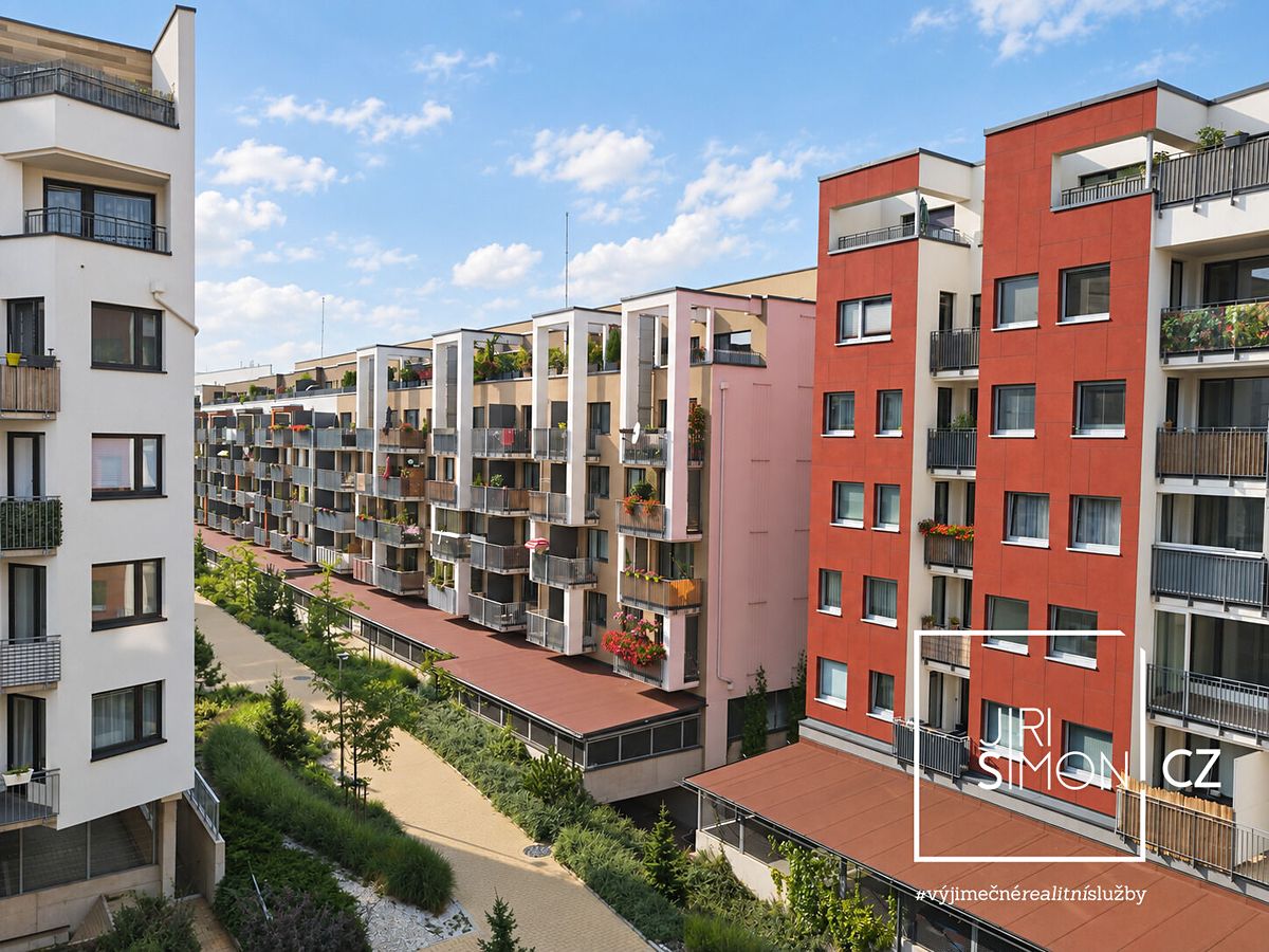 Pronájem bytu 2+kk 56 m²