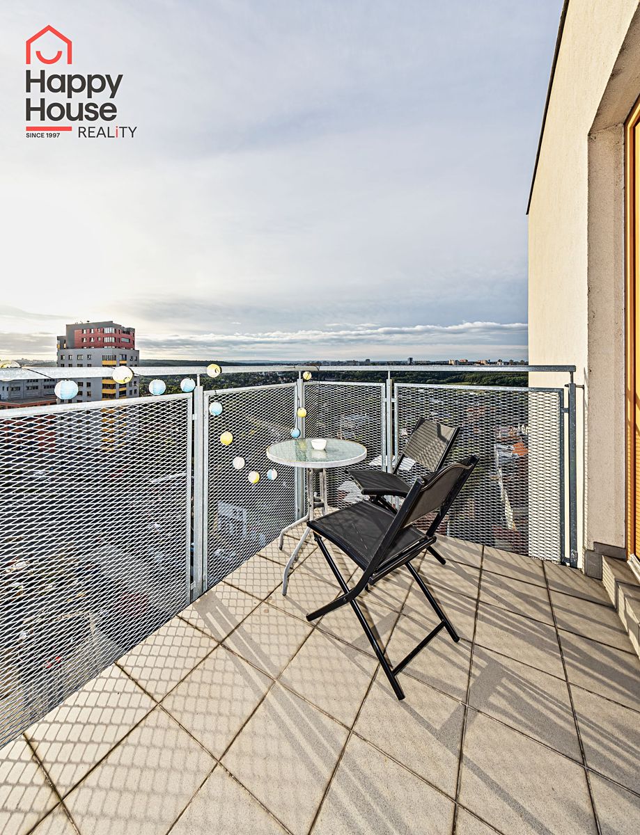 Pronájem bytu 2+kk 72 m² – fotografie 4