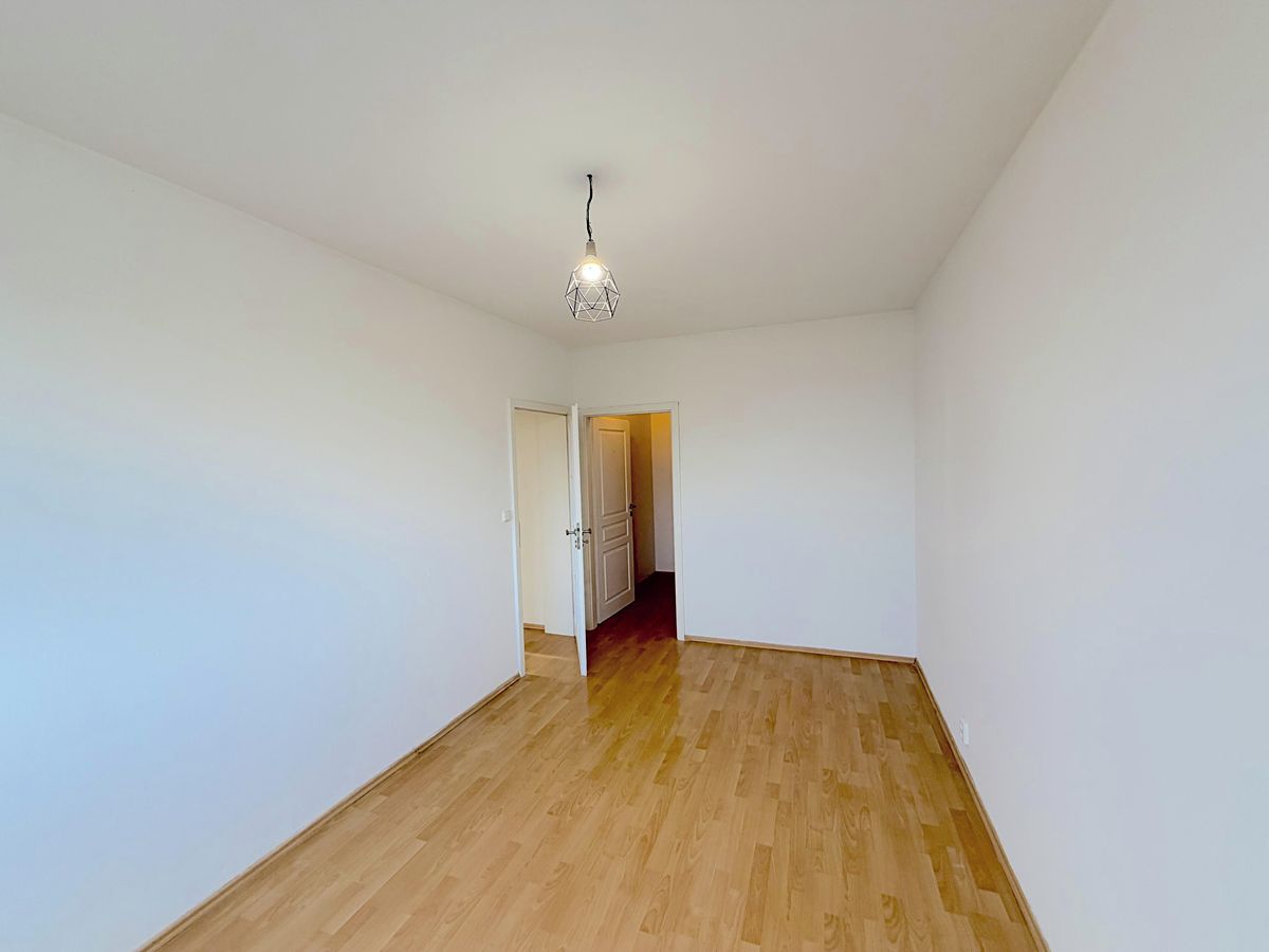 Pronájem bytu 4+1 132 m² – fotografie 4