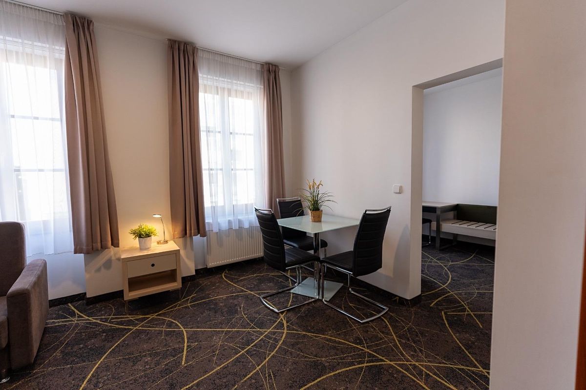 Pronájem bytu 2+kk 46 m² – fotografie 2