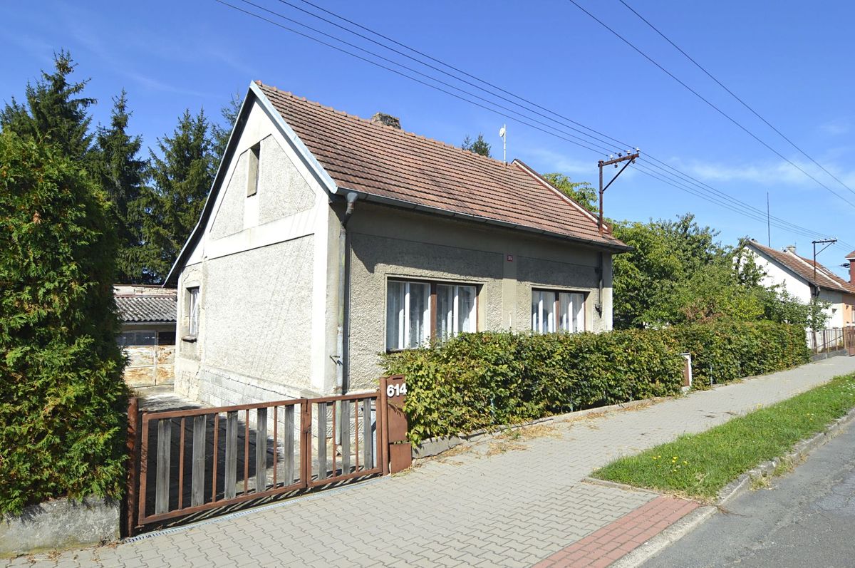 Prodej rodinného domu 75 m², pozemek 447 m²