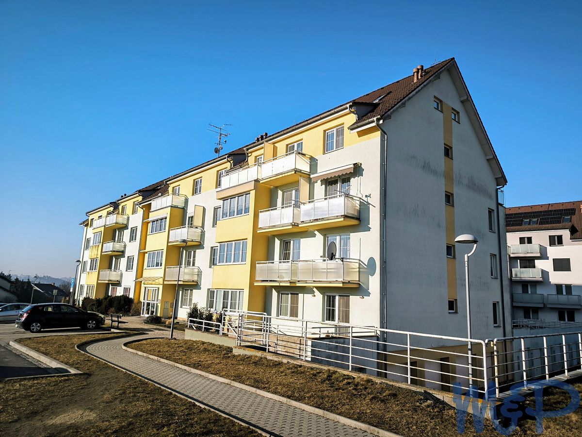 Pronájem bytu 1+kk 38 m² – fotografie 5