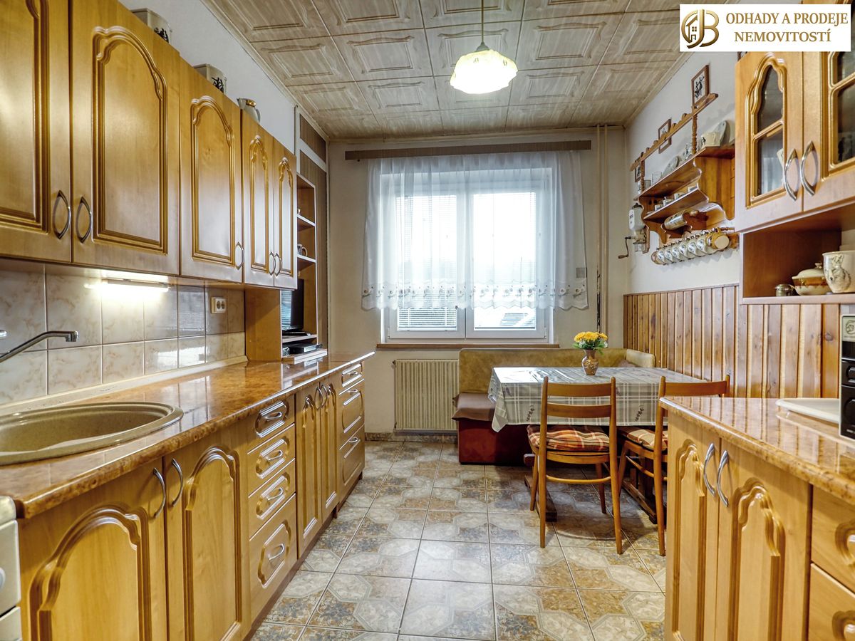 Prodej vícegeneračního domu 170 m², pozemek 1581 m² – fotografie 3