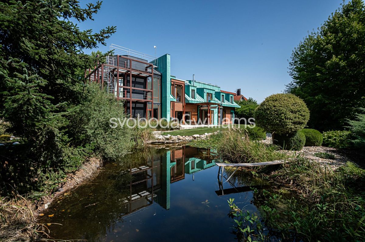 Prodej vily 378 m², pozemek 1504 m²