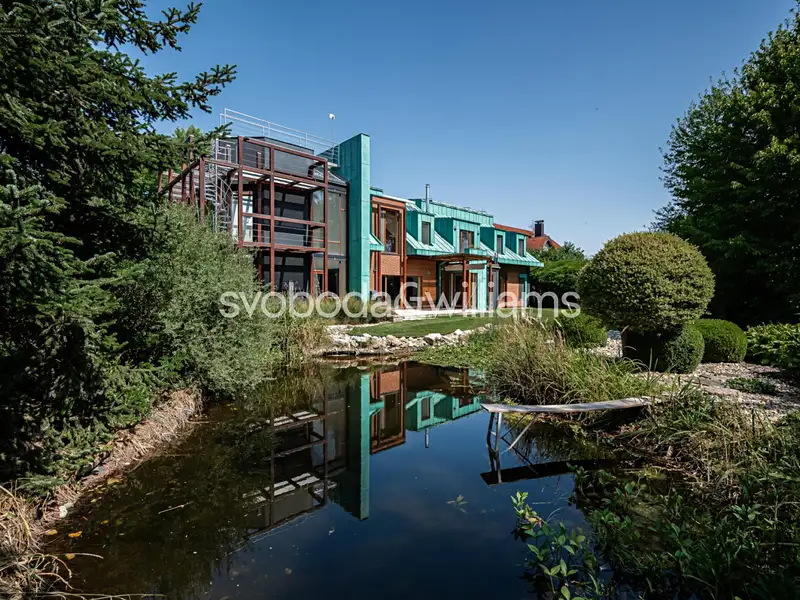 Prodej vily 378 m², pozemek 1504 m², Praha – náhled fotky 1