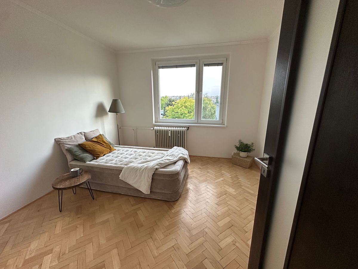 Pronájem bytu 3+1 70 m² – fotografie 3