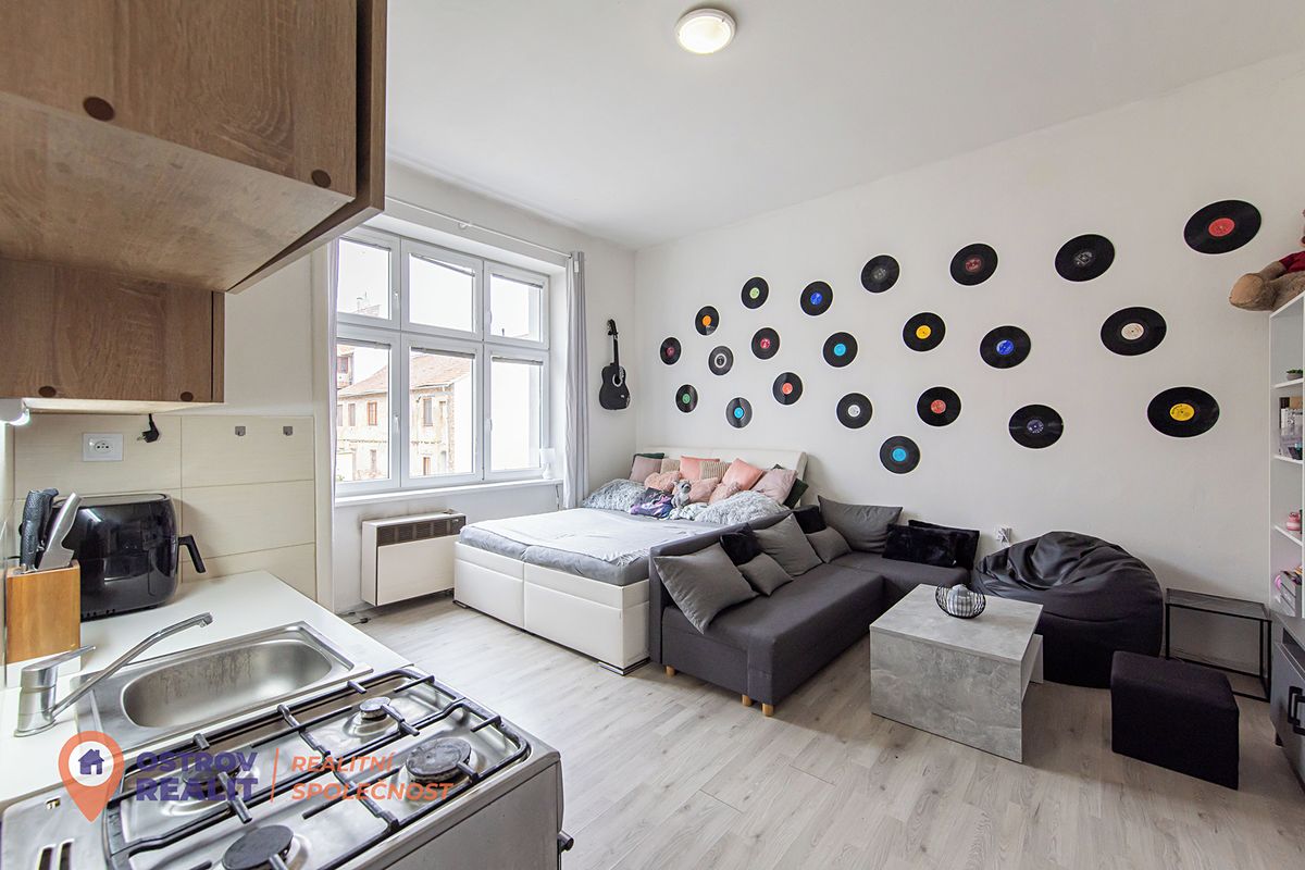 Pronájem bytu 1+kk 33 m²