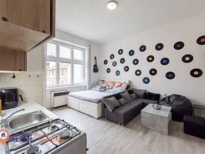 Pronájem bytu 1+kk 33 m²