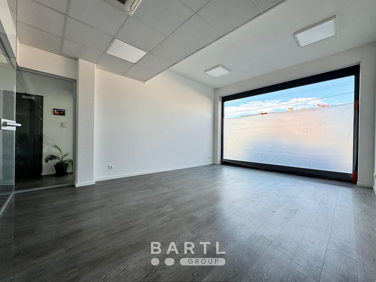 Pronájem kanceláře 25 m² – fotografie 4