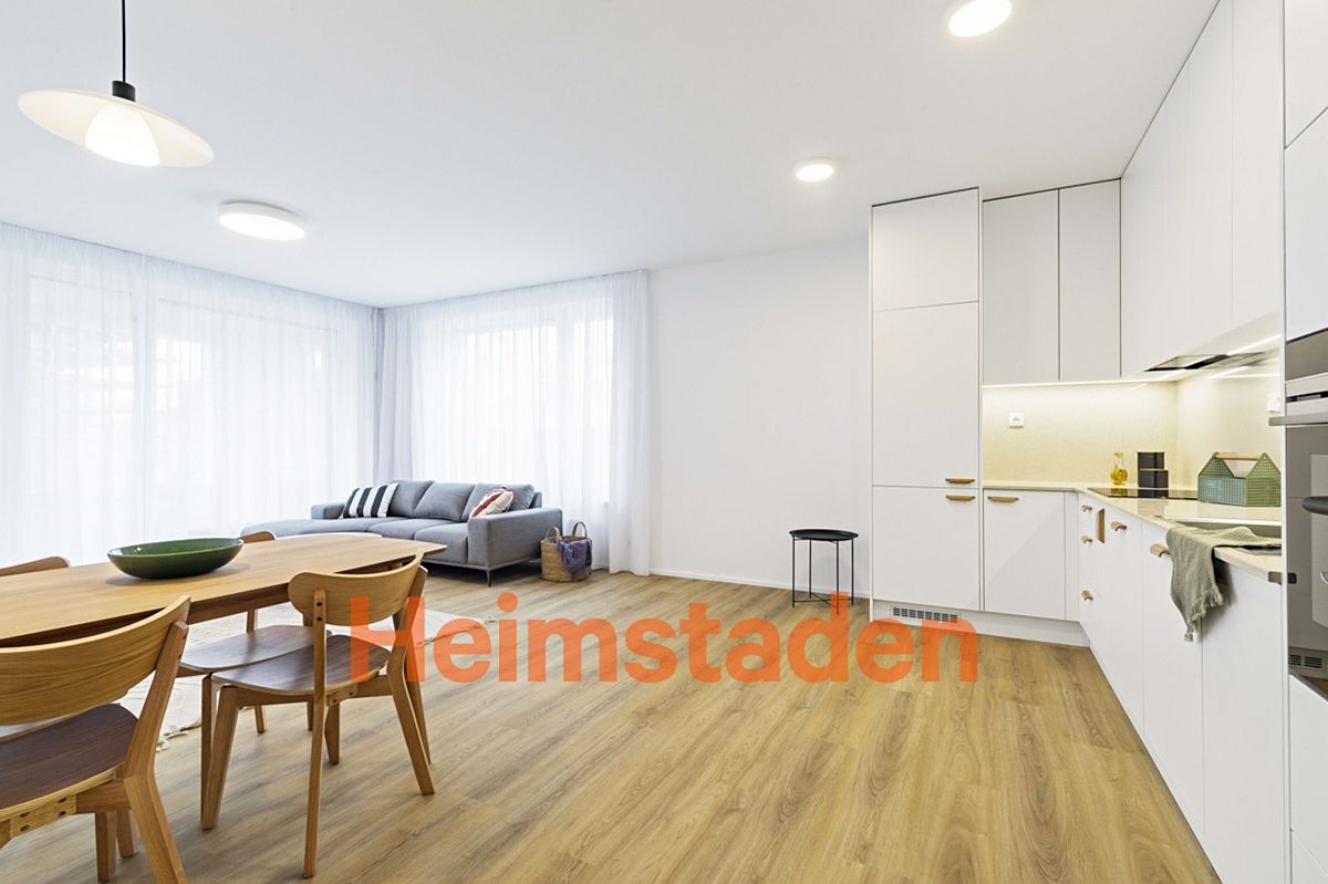 Pronájem bytu 3+kk 85 m² – fotografie 4