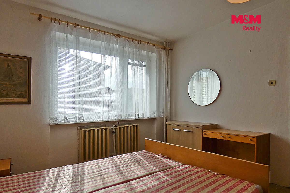 Prodej rodinného domu 135 m², pozemek 684 m² – fotografie 4