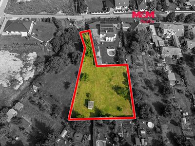 Prodej stavebního pozemku 1676 m²