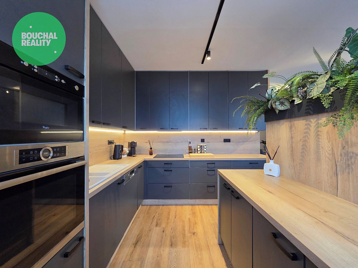 Pronájem bytu 3+kk 70 m² – fotografie 2