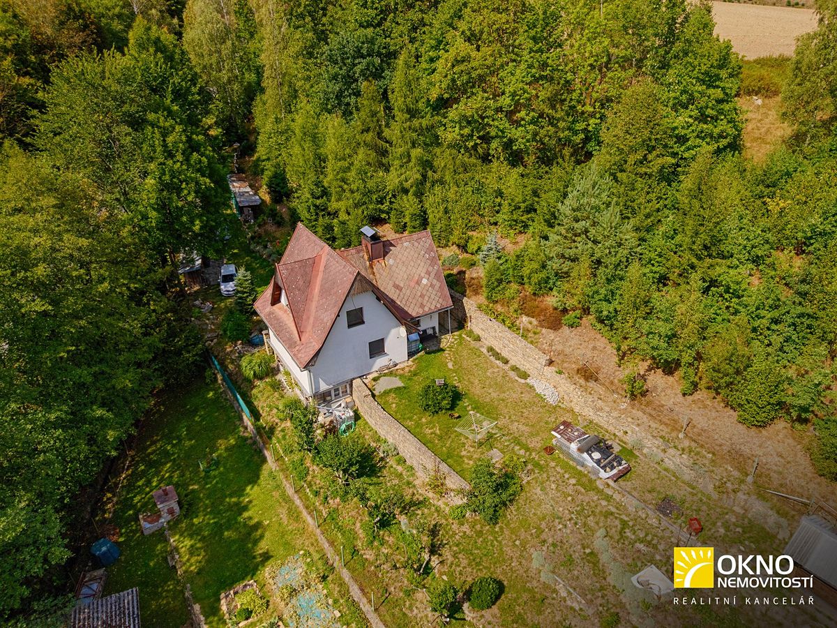 Prodej rodinného domu 100 m², pozemek 1072 m² – fotografie 4