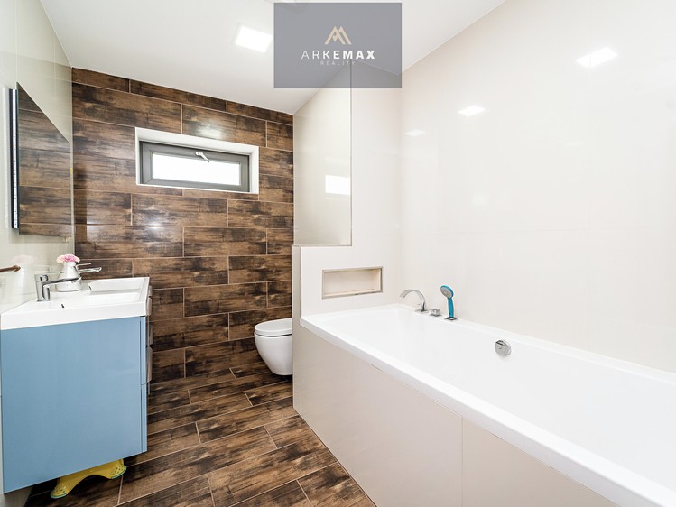 Prodej domu, 410 m² (7 z 27)