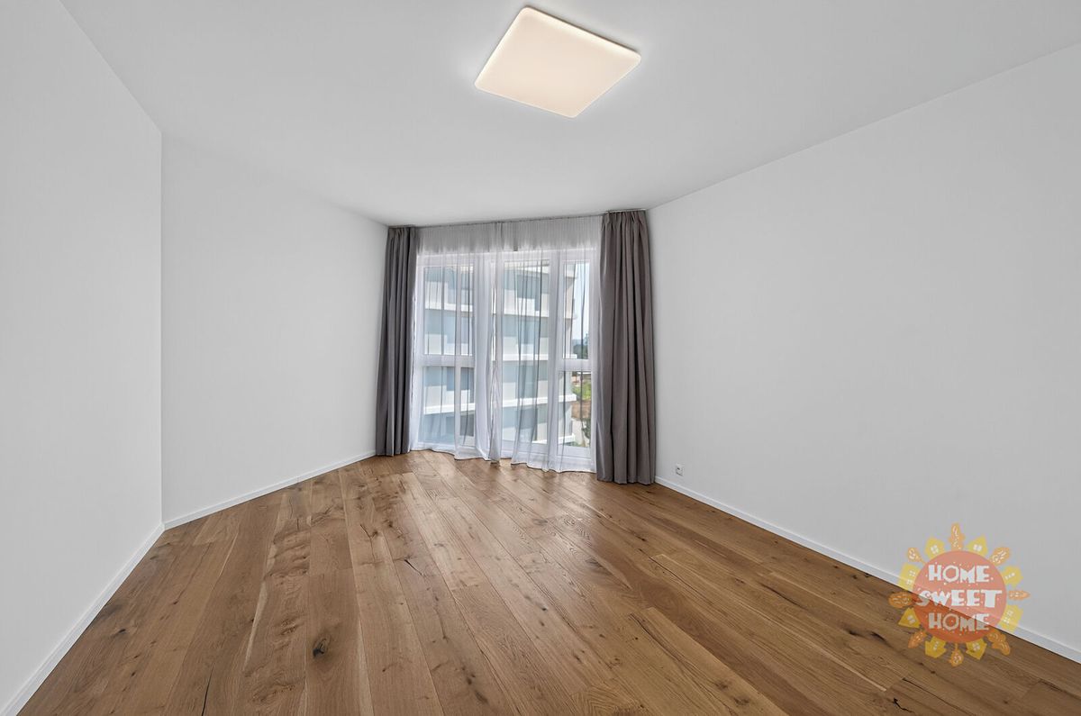Pronájem bytu 2+kk 63 m² – fotografie 3