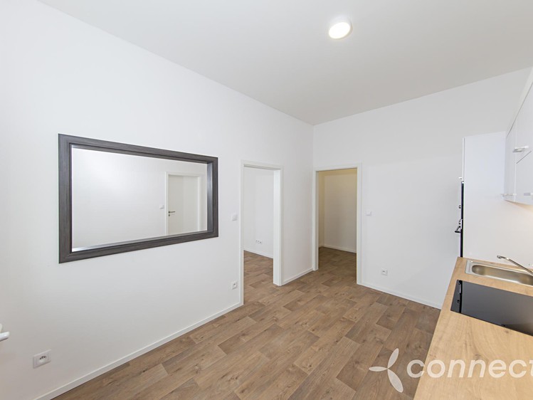 Pronájem bytu 3+kk, 39 m² (8 z 18)
