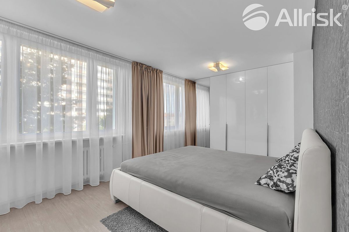 Pronájem bytu 2+kk 61 m² – fotografie 5