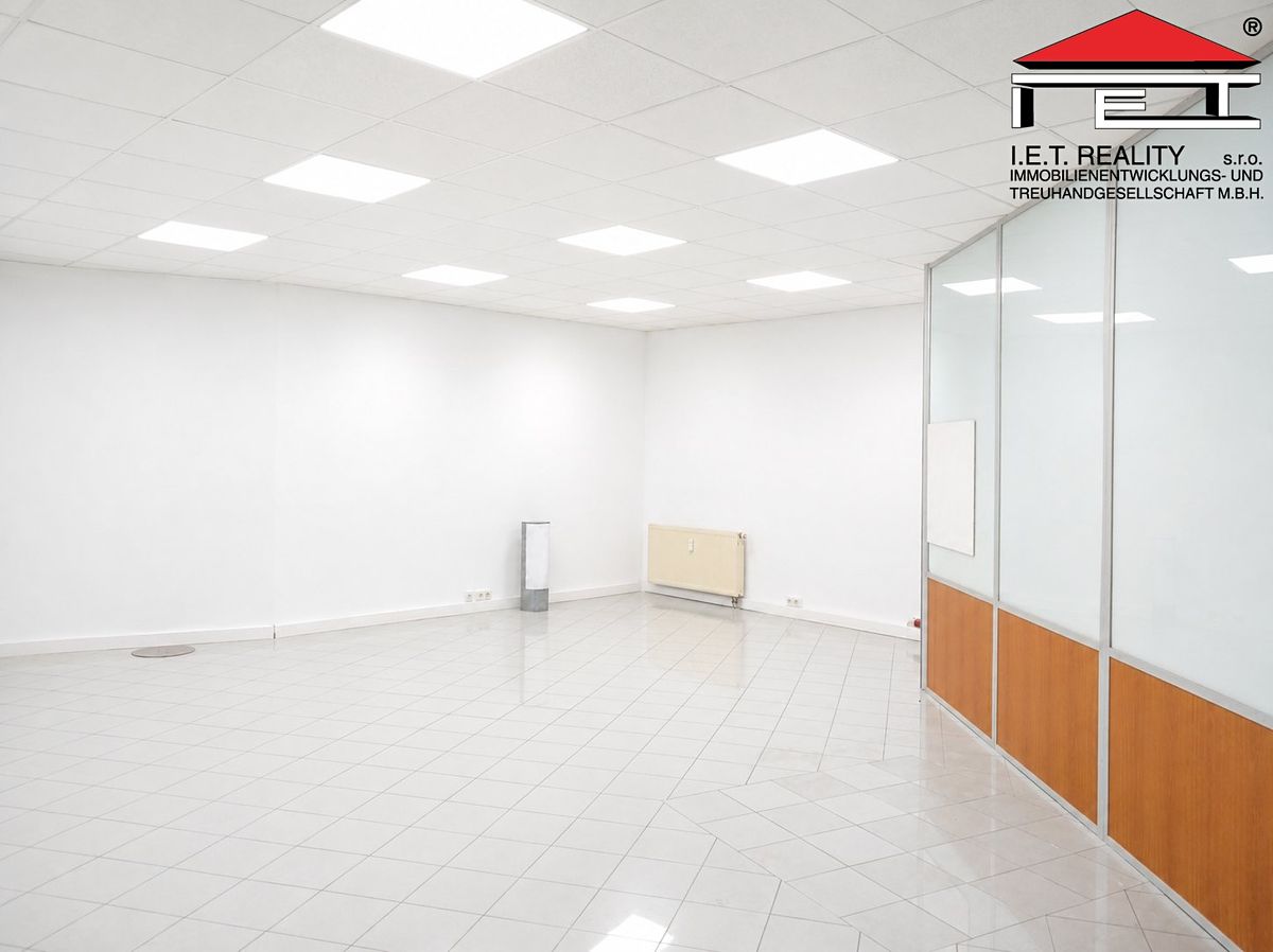 Pronájem obchodního prostoru 44 m² – fotografie 3
