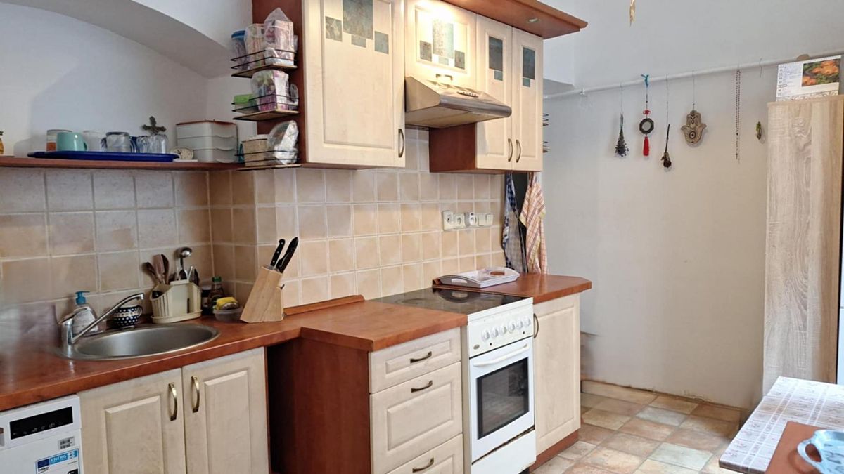 Prodej rodinného domu 170 m², pozemek 308 m² – fotografie 2